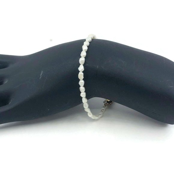 Dainty Freshwater Pearl Bead Bracelet - Picture 2 of 6
